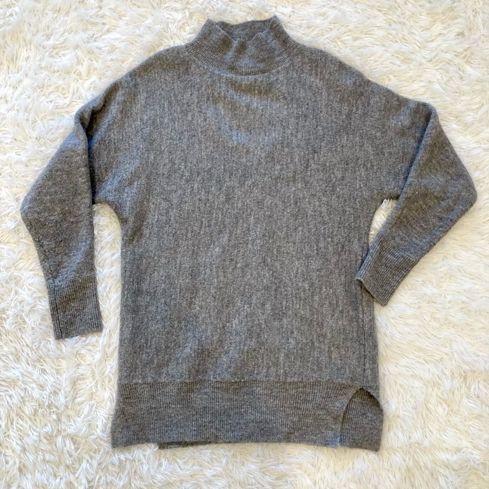 Magaschoni Gray Sweater - Picture 1 of 7